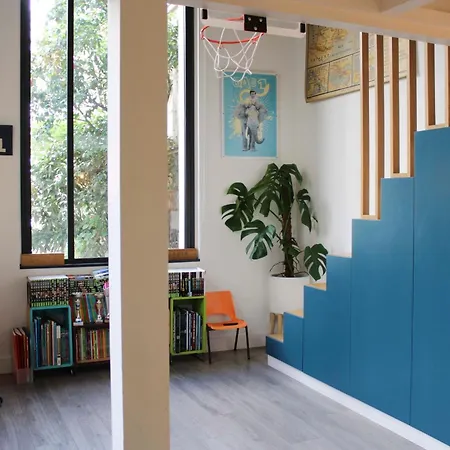 Apartment With Garden Near Place De La Nation